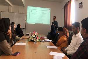 برگزاری نشست دورمیزی پویش همگانی اطفاء حریق و تخلیه اضطراری در دانشکده 