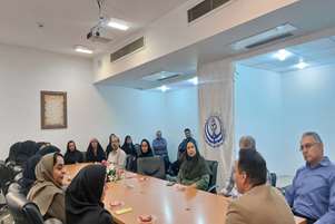 برگزاری نشست صمیمانه ریاست و معاون پشتیبانی دانشکده مدیریت و اطلاع رسانی پزشکی با کارمندان